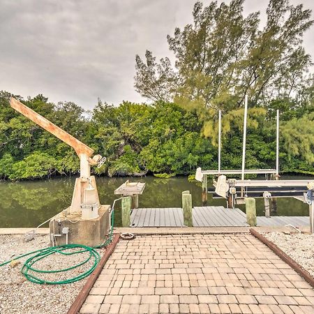 Home With Dock, Pool, Kayaks Walk To Palma Sola Bay Bradenton Exterior photo